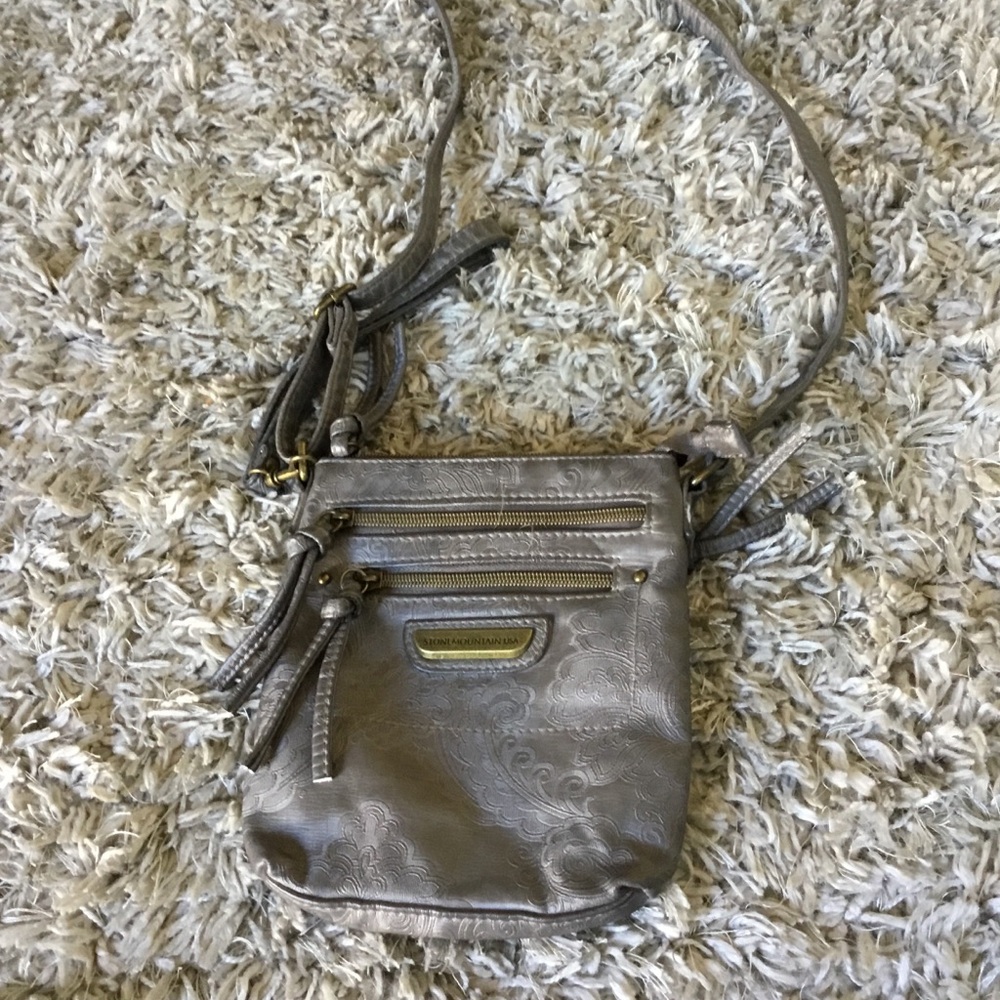 Stone Mountain Usa Chic Silver Crossbody Bag